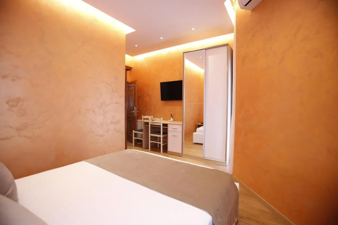 Hotel Akropoli 地拉那 3*,  阿尔巴尼亚
